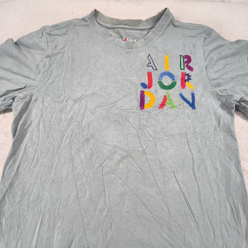 Nike Air Jordan Crew Neck Short Sleeve Graphic Shirt Men Size Small S Blue Multi